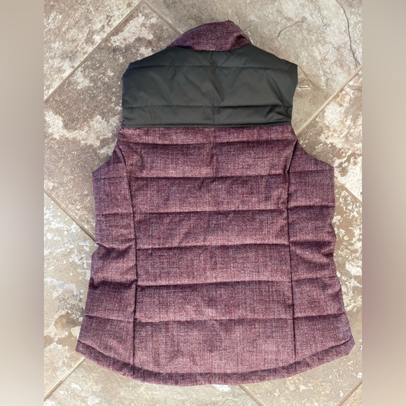 NWOT Woolrich Bitter Chill Wool Loft Vest Women’s size Medium Burgundy - Picture 4 of 4